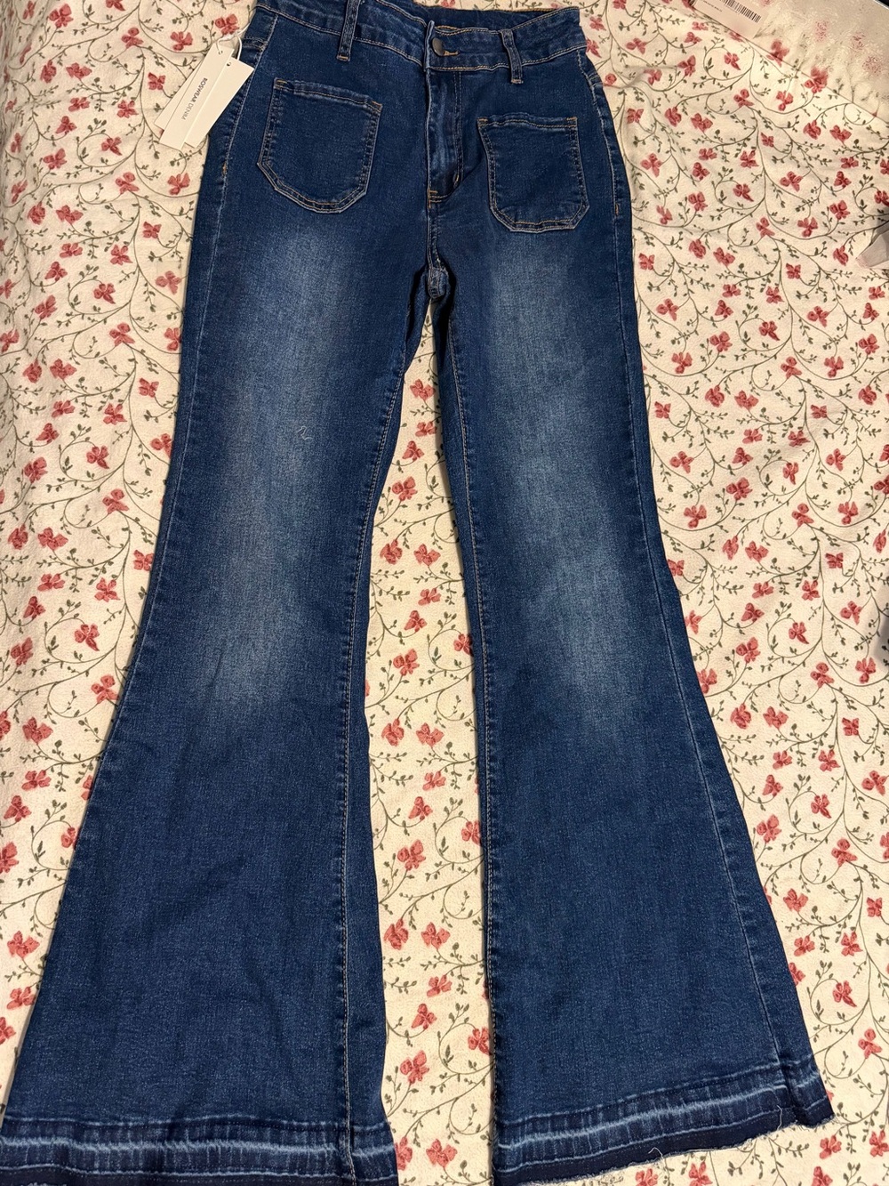 High-Rise Flared Jeans in Indigo Wash
